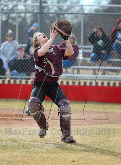 Thumbnail 2 in Argyle vs Callisburg (LCS/Argyle Softball Tournament) photogallery.