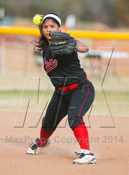 Thumbnail 3 in Argyle vs Callisburg (LCS/Argyle Softball Tournament) photogallery.