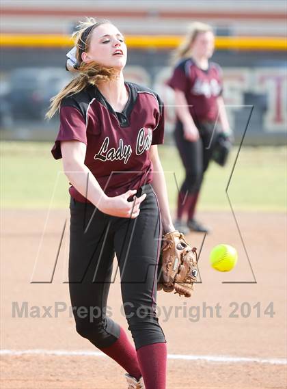 Thumbnail 1 in Argyle vs Callisburg (LCS/Argyle Softball Tournament) photogallery.