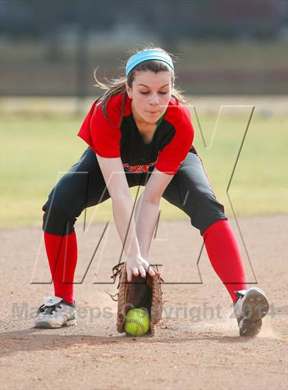 Thumbnail 2 in Argyle vs Callisburg (LCS/Argyle Softball Tournament) photogallery.