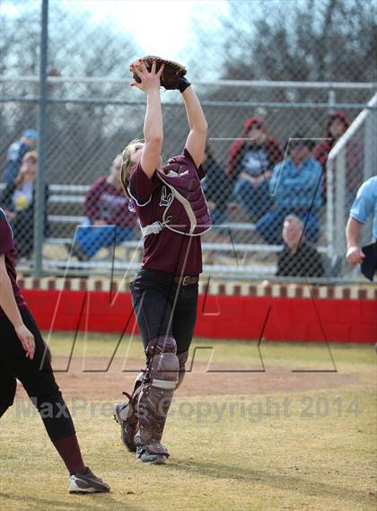 Thumbnail 2 in Argyle vs Callisburg (LCS/Argyle Softball Tournament) photogallery.