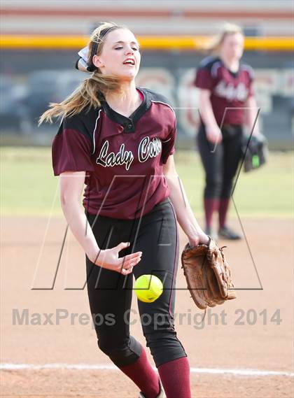 Thumbnail 3 in Argyle vs Callisburg (LCS/Argyle Softball Tournament) photogallery.