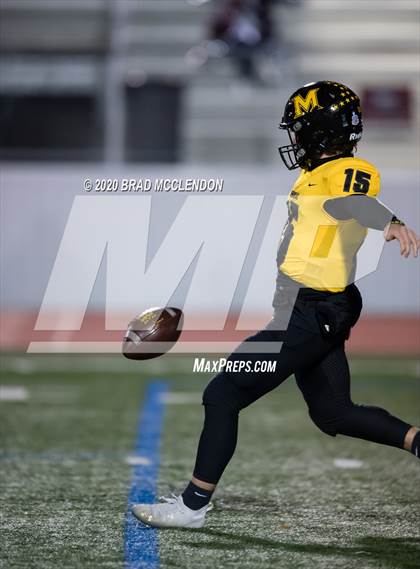 Thumbnail 2 in Memorial vs Rowlett photogallery.