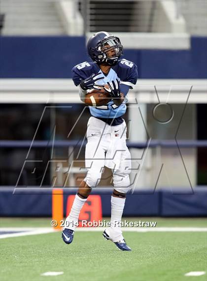 Thumbnail 1 in Bell vs. Rockwall photogallery.