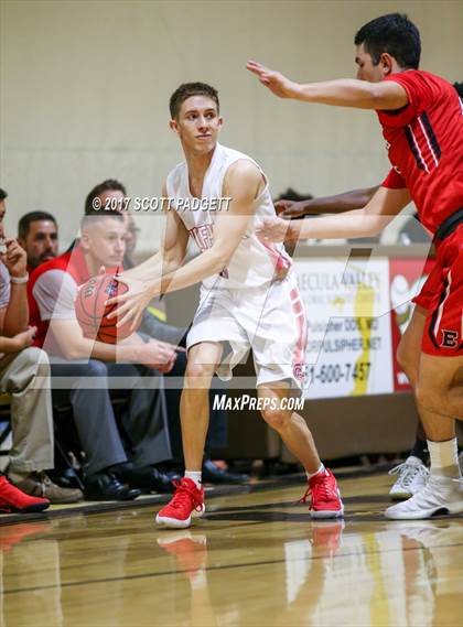 Thumbnail 1 in Elsinore vs. Great Oak (Jared Mandville Memorial) photogallery.