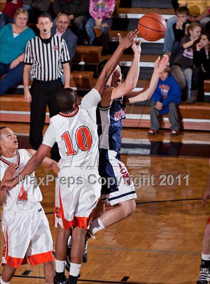 Thumbnail 2 in Jefferson County vs. Morristown-Hamblen East photogallery.