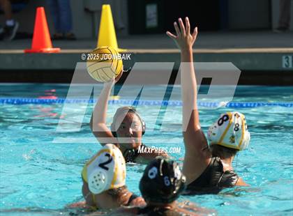 Thumbnail 3 in Alameda vs Castro Valley (Battle of the Bay) photogallery.