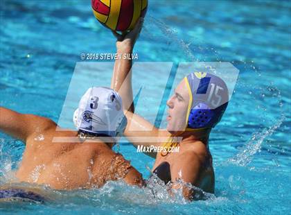 Thumbnail 2 in Grossmont vs. Steele Canyon (San Diego Open) photogallery.