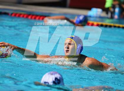 Thumbnail 2 in Grossmont vs. Steele Canyon (San Diego Open) photogallery.