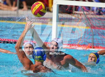 Thumbnail 3 in Grossmont vs. Steele Canyon (San Diego Open) photogallery.