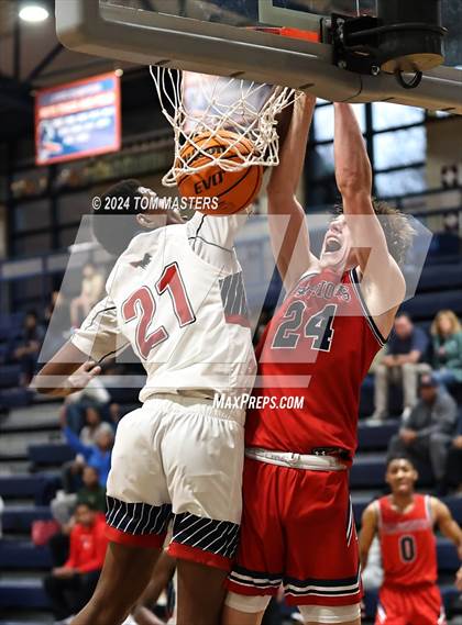 Thumbnail 3 in Davidson Day @ Providence Day photogallery.