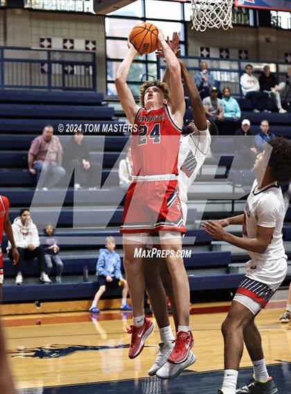 Thumbnail 3 in Davidson Day @ Providence Day photogallery.