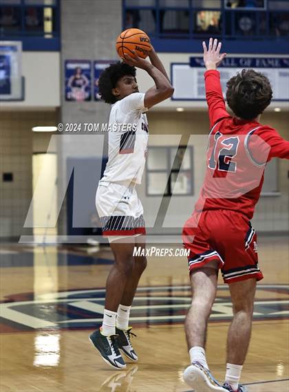 Thumbnail 3 in Davidson Day @ Providence Day photogallery.