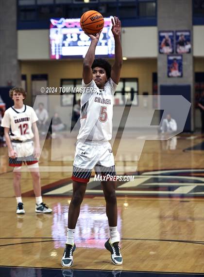 Thumbnail 3 in Davidson Day @ Providence Day photogallery.