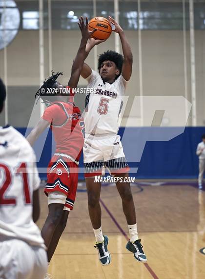 Thumbnail 3 in Davidson Day @ Providence Day photogallery.