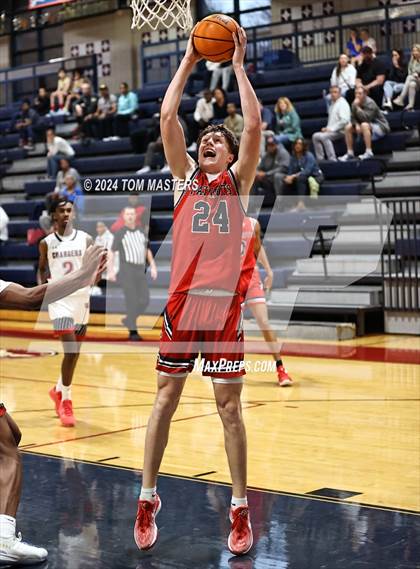 Thumbnail 1 in Davidson Day @ Providence Day photogallery.