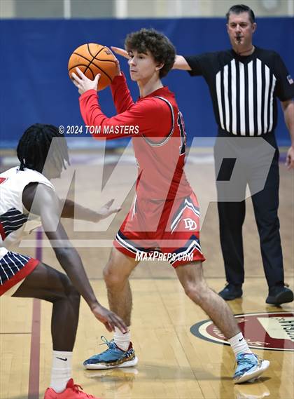 Thumbnail 3 in Davidson Day @ Providence Day photogallery.