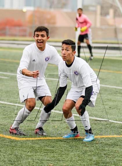 Thumbnail 2 in Denver North vs. Golden (CHSAA 4A 2nd Round) photogallery.