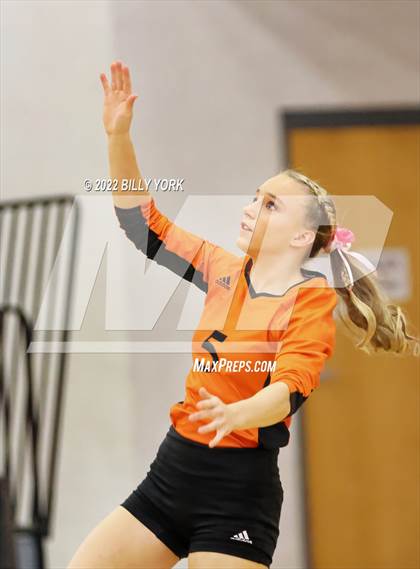 Thumbnail 1 in Grand Saline vs Chisum photogallery.