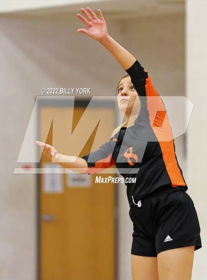 Thumbnail 2 in Grand Saline vs Chisum photogallery.