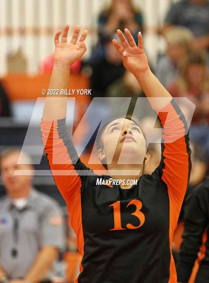 Thumbnail 1 in Grand Saline vs Chisum photogallery.