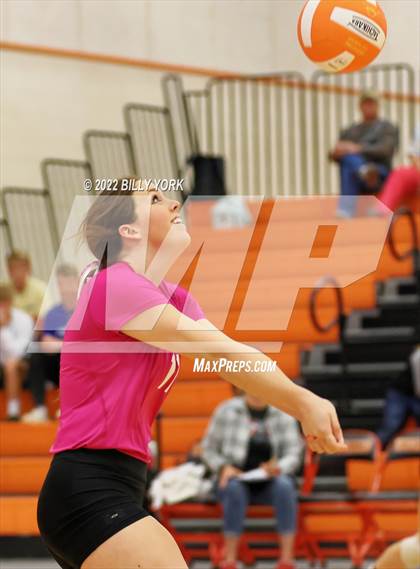 Thumbnail 1 in Grand Saline vs Chisum photogallery.