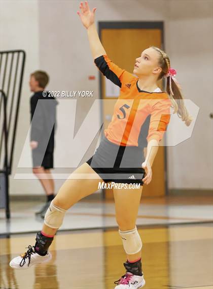 Thumbnail 2 in Grand Saline vs Chisum photogallery.