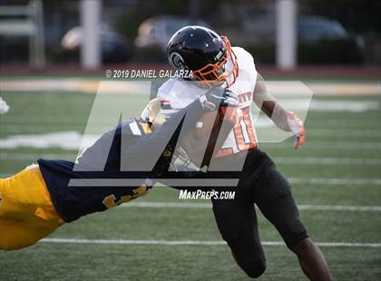 Thumbnail 2 in St. Thomas Aquinas vs Carol City photogallery.