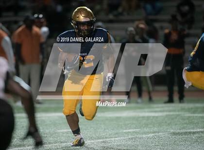 Thumbnail 3 in St. Thomas Aquinas vs Carol City photogallery.
