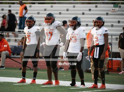 Thumbnail 1 in St. Thomas Aquinas vs Carol City photogallery.