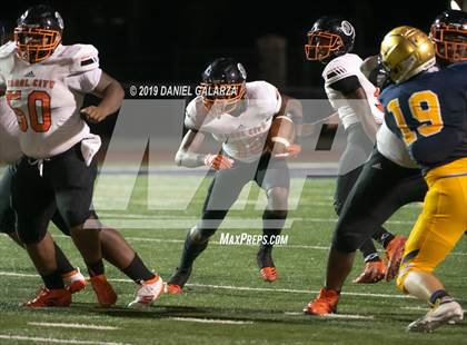 Thumbnail 3 in St. Thomas Aquinas vs Carol City photogallery.