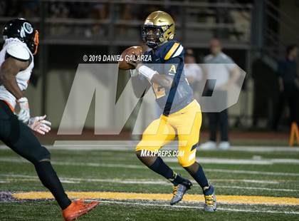 Thumbnail 1 in St. Thomas Aquinas vs Carol City photogallery.