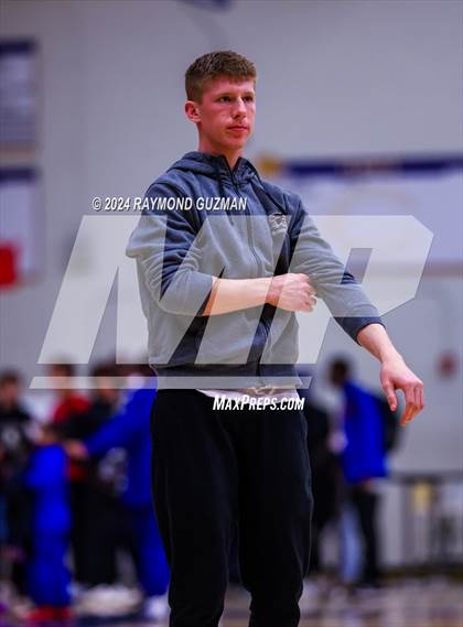 Thumbnail 3 in Sanger vs. Roosevelt photogallery.