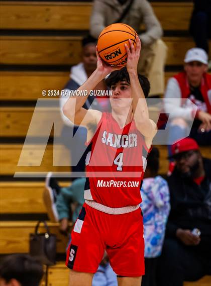 Thumbnail 3 in Sanger vs. Roosevelt photogallery.