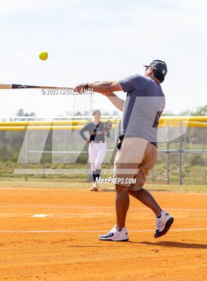 Thumbnail 3 in Purnell Swett vs East Columbus (Robeson County Slugfest) photogallery.