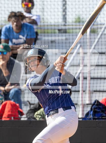 Thumbnail 3 in Purnell Swett vs East Columbus (Robeson County Slugfest) photogallery.