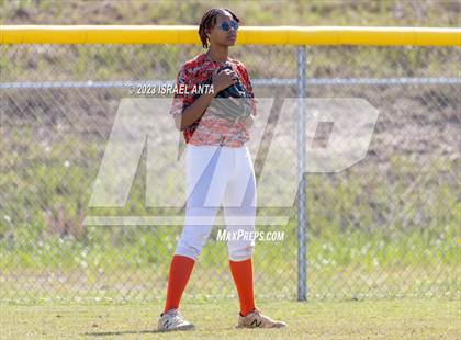 Thumbnail 1 in Purnell Swett vs East Columbus (Robeson County Slugfest) photogallery.