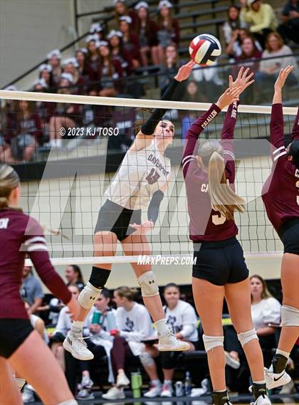 Thumbnail 1 in Davenport vs. Calallen (UIL 4A Regional Semi-Final) photogallery.