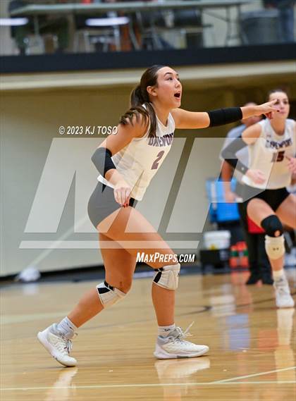 Thumbnail 2 in Davenport vs. Calallen (UIL 4A Regional Semi-Final) photogallery.