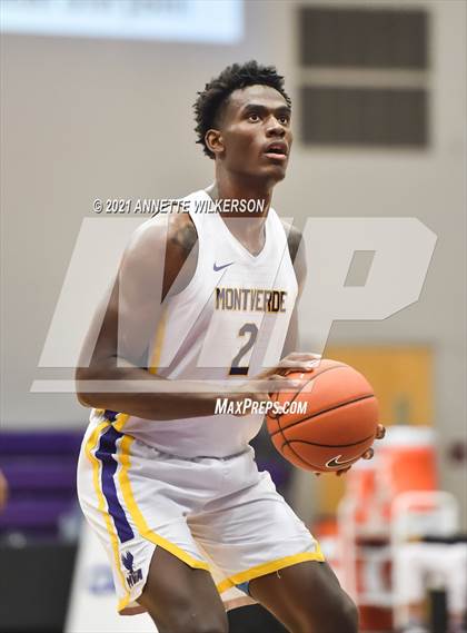 Thumbnail 3 in Montverde Academy vs. Sunrise Christian Academy (Montverde Annual Invitational Tournament) photogallery.