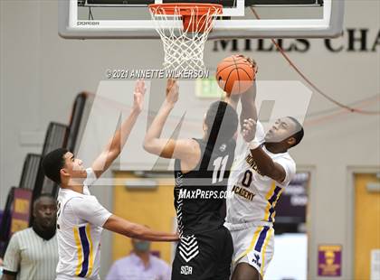 Thumbnail 1 in Montverde Academy vs. Sunrise Christian Academy (Montverde Annual Invitational Tournament) photogallery.