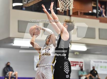 Thumbnail 3 in Montverde Academy vs. Sunrise Christian Academy (Montverde Annual Invitational Tournament) photogallery.