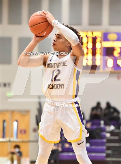 Thumbnail 3 in Montverde Academy vs. Sunrise Christian Academy (Montverde Annual Invitational Tournament) photogallery.