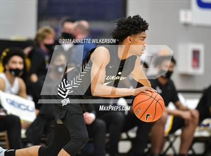 Thumbnail 2 in Montverde Academy vs. Sunrise Christian Academy (Montverde Annual Invitational Tournament) photogallery.