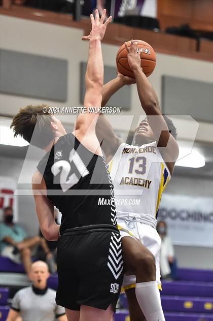 Thumbnail 1 in Montverde Academy vs. Sunrise Christian Academy (Montverde Annual Invitational Tournament) photogallery.