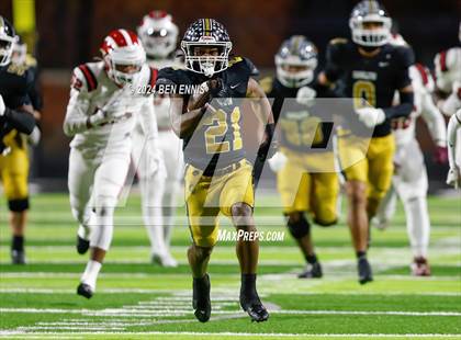 Thumbnail 3 in Hillgrove vs. Carrollton (GHSA 6A Quarterfinals) photogallery.