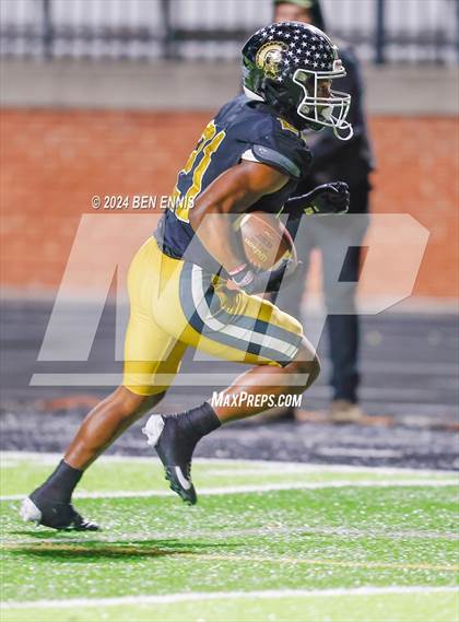 Thumbnail 1 in Hillgrove vs. Carrollton (GHSA 6A Quarterfinals) photogallery.