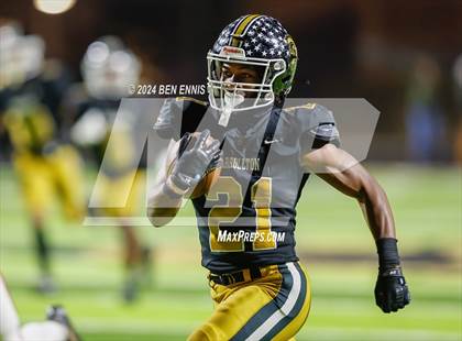 Thumbnail 3 in Hillgrove vs. Carrollton (GHSA 6A Quarterfinals) photogallery.
