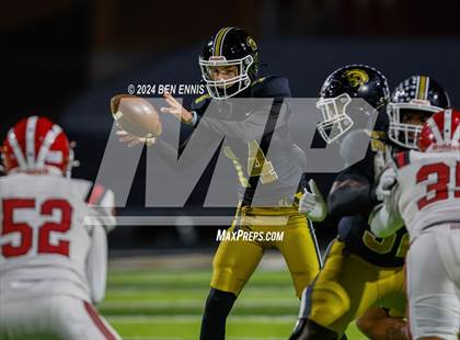 Thumbnail 2 in Hillgrove vs. Carrollton (GHSA 6A Quarterfinals) photogallery.