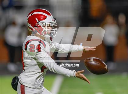 Thumbnail 2 in Hillgrove vs. Carrollton (GHSA 6A Quarterfinals) photogallery.